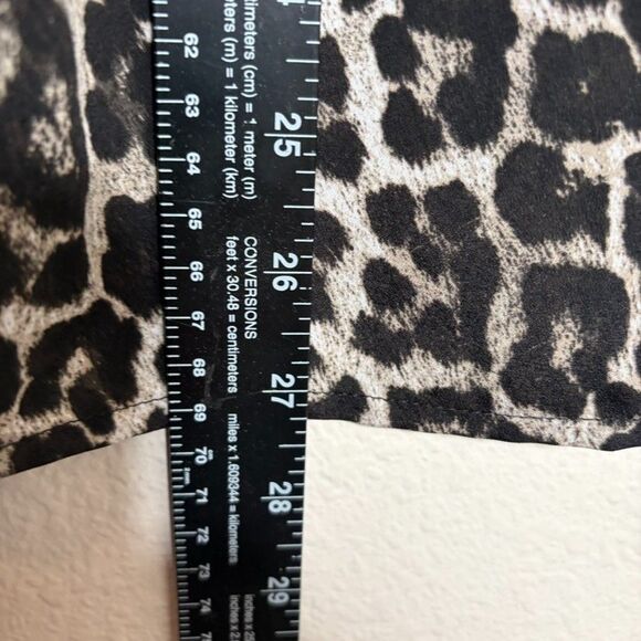 Michael Kors Blouse Women's XS Cheetah V-Neck Long Sleeve Zipper Career Shirt - Picture 5 of 8